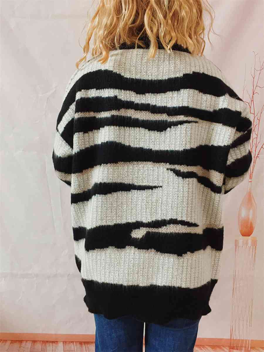 EJC Color Block Round Neck Sweater