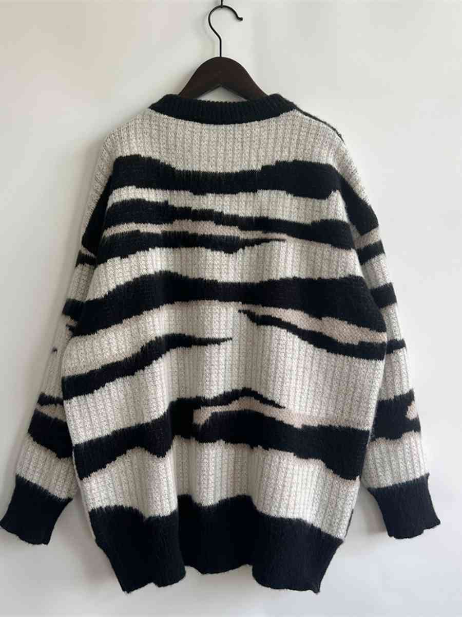 EJC Color Block Round Neck Sweater